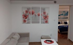 Inter Apartment Belgrade With Free Parking